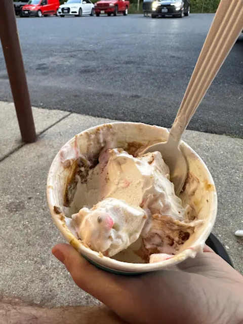 Shady Side Soft Serve Ice Cream