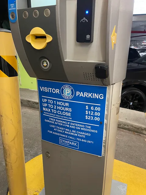 2121 Crystal Dr Garage