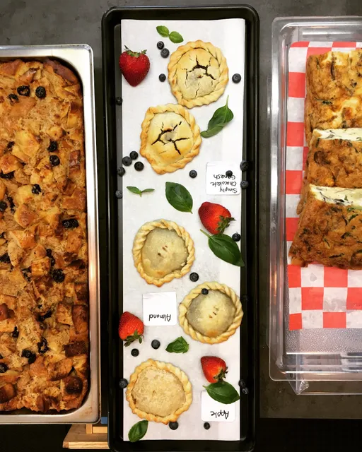 Spoonful Soups & Eats