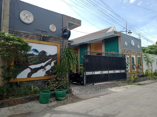 Raysha Luxury Guest House Mitra RedDoorz