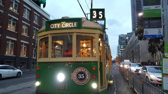 Melbourne Central Station/Swanston St
