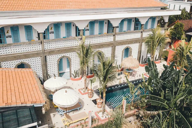 Sunflower Stay And Surf