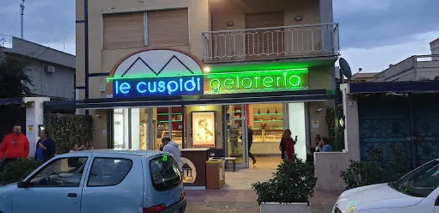 Le Cuspidi