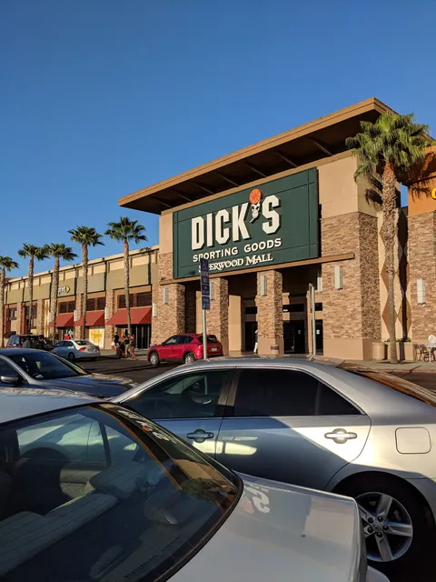 DICK'S Sporting Goods