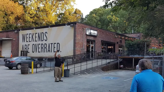 Monday Night Brewing - The Grove