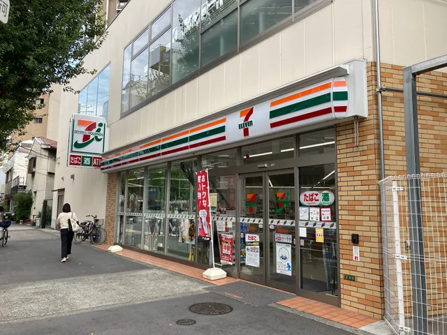7-Eleven; Osaka Nakazakicho