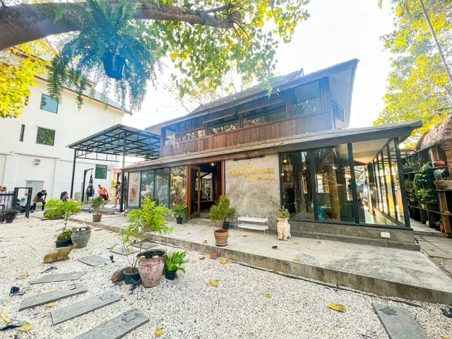 Madam Massage | 마담 마사지 💆‍♀️💆