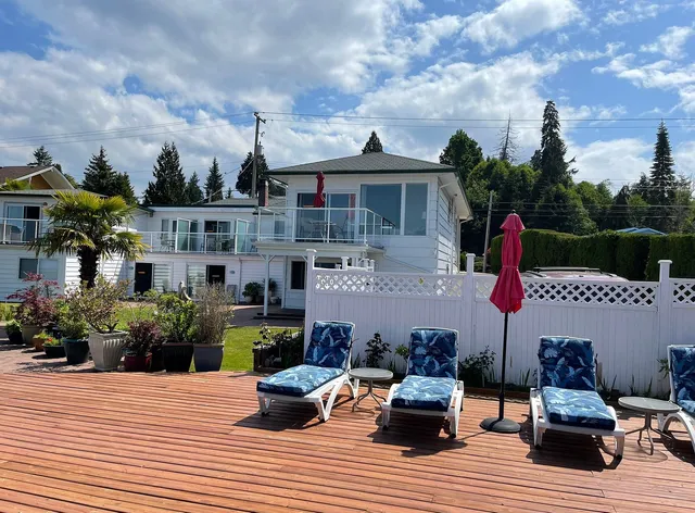 Buena Vista by the Sea