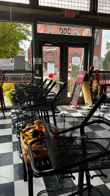 McKenna's Market Marietta