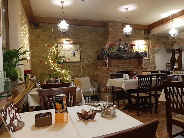 Fekete Kakas Étterem és Panzió Kft.