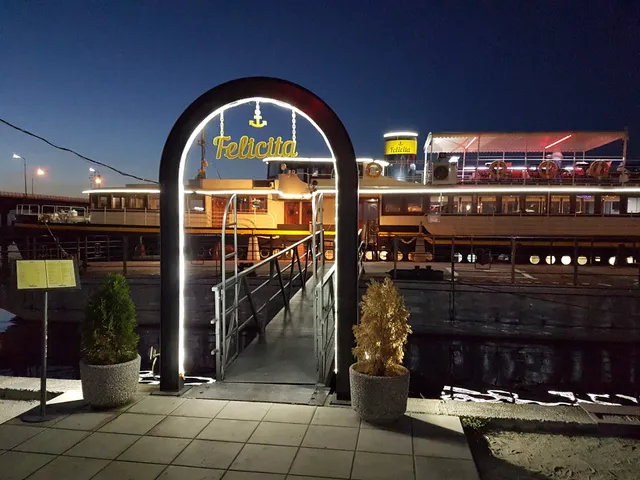 Teplokhid-Restoran Felichita