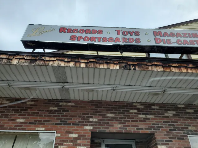 Leone’s Collectibles