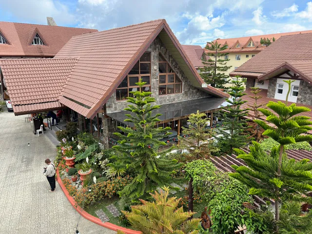 Elliannah Pines hotel