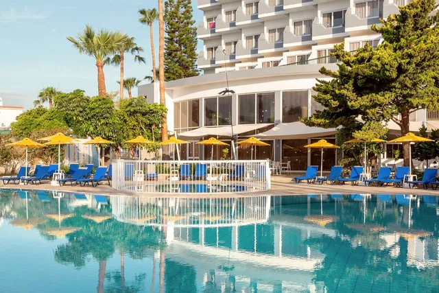 Papouis Protaras Hotel