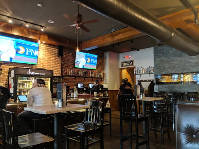 Dive Bar & Grille (South Side)