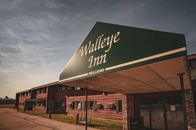 Walleye Inn Hotel