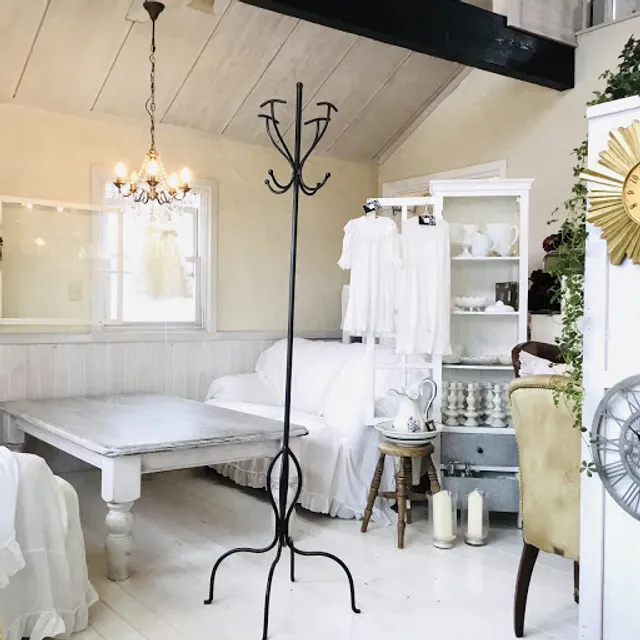 Antique La Blanche -Salon de thé- アンティーク「ラ ・ブランシュ」サロン・ド ・テ