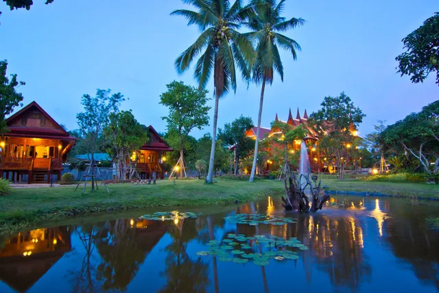 Bueng Bua Thong Resort