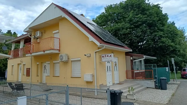 Réka Apartmanház