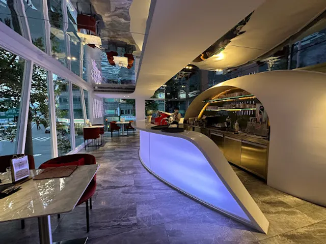 Jin Her 今鶴義式餐酒館逢甲店 - 早午餐 | 舒芙蕾 | 聚餐 | 義大利麵 | 台中美食