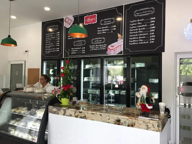 Manolo's Pastelería Fina