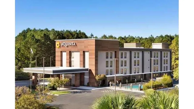 La Quinta Inn & Suites by Wyndham Selma/Smithfield I-95