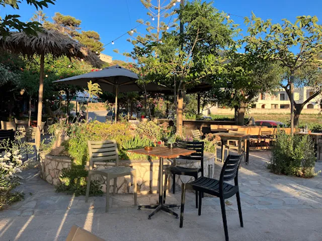 Neraida Alykanas Beach