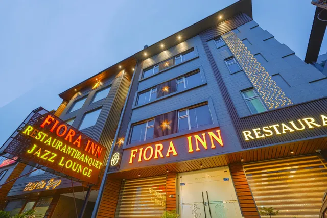 HOTEL FIORA INN ZIRAKPUR