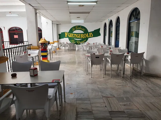 En la espera te esquino Las Rampas