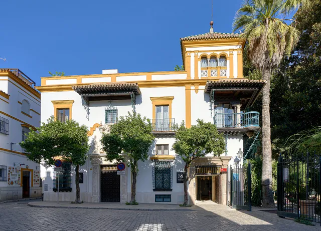 Suites Murillo Plaza Sta. Cruz