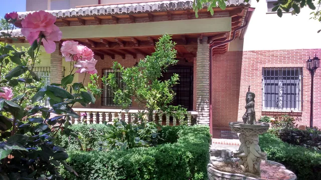 Casa Rosa del Romeral