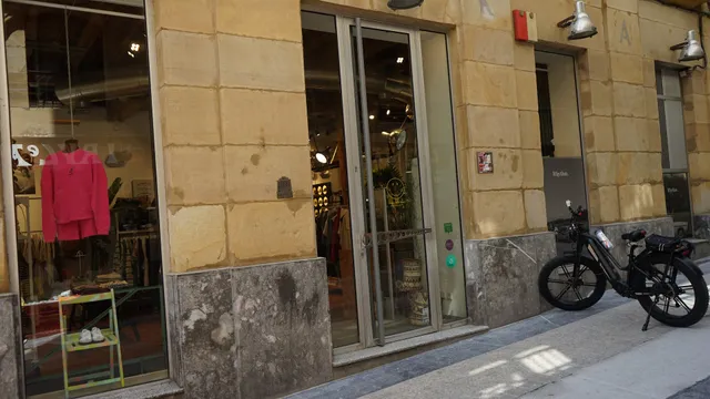 Pukas Surf Shop San Sebastián