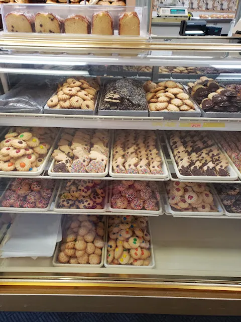 Buzzanca's Bakery & Cafe