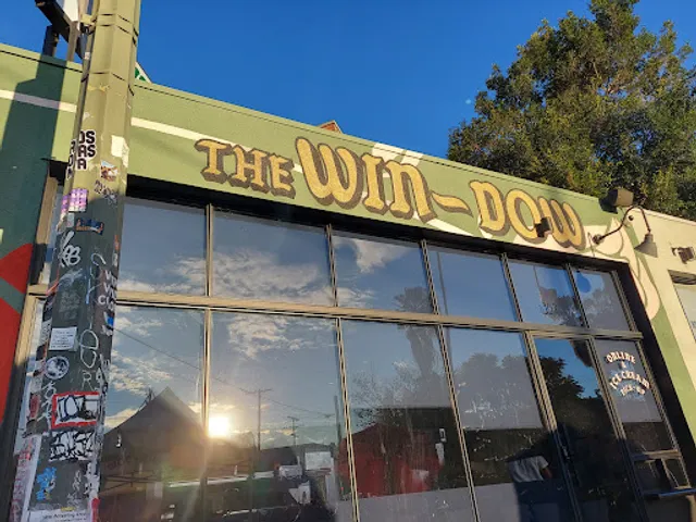 The Win~Dow Silver Lake