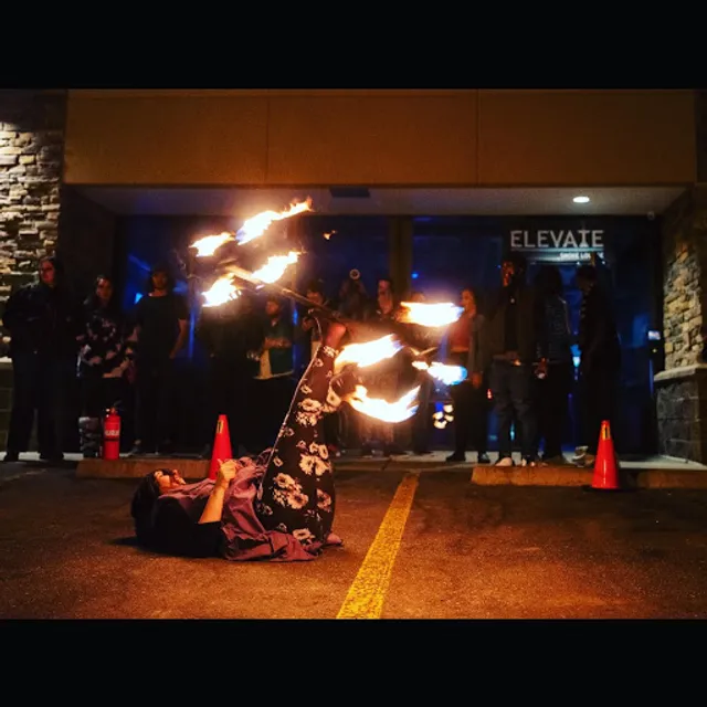 Elevate Smoke Lounge