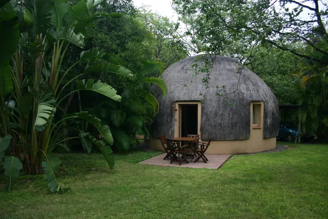 Sefapane Lodge & Safaris