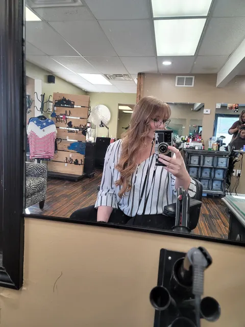 Louise K Salon