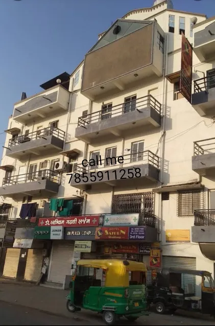 Hotel Saturn Residency