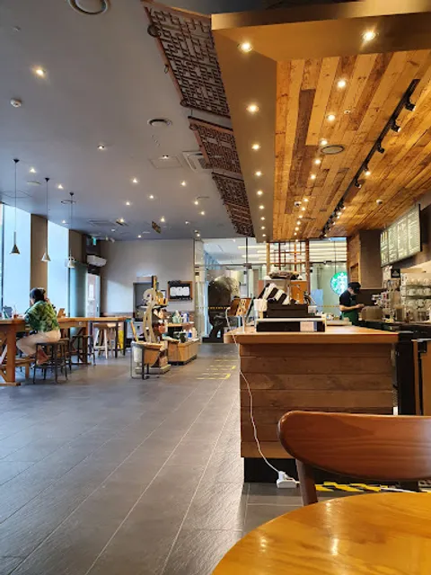 Starbucks Ima Building