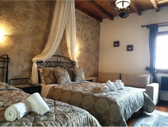 ΞΕΝΩΝΑΣ ΟΡΙΖΟΝΤΕΣ, XENONAS ORIZONTES