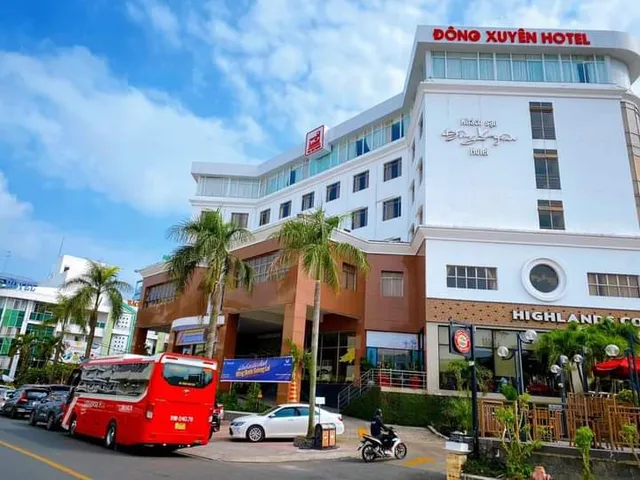 Khách sạn Đông Xuyên