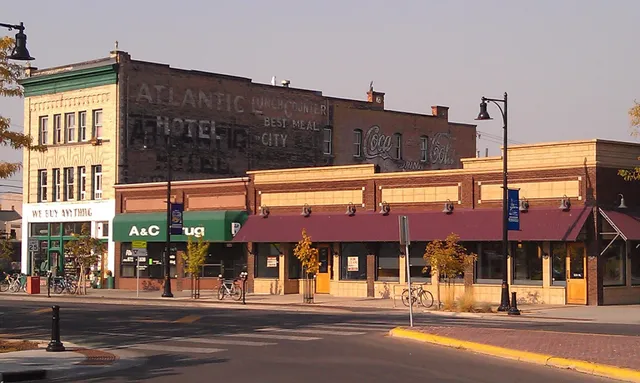 Circle Square Second Hand Str