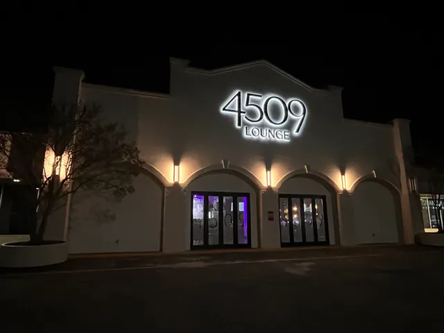 4509 Lounge
