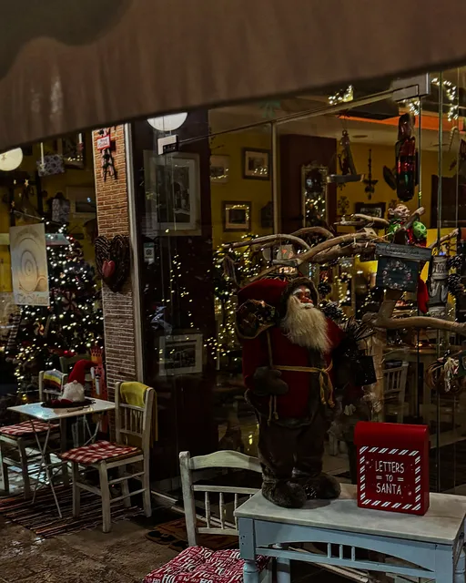 ΤΟ ΜΙΚΙΟ ΠΑΛΑΙΟ ΦΑΛΗΡΟ