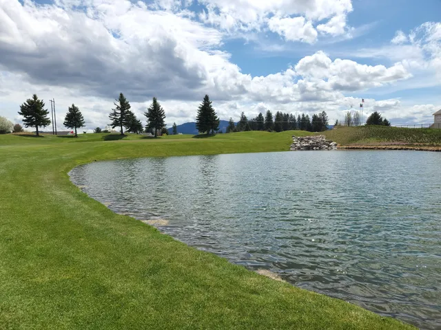 The Club at Prairie Falls