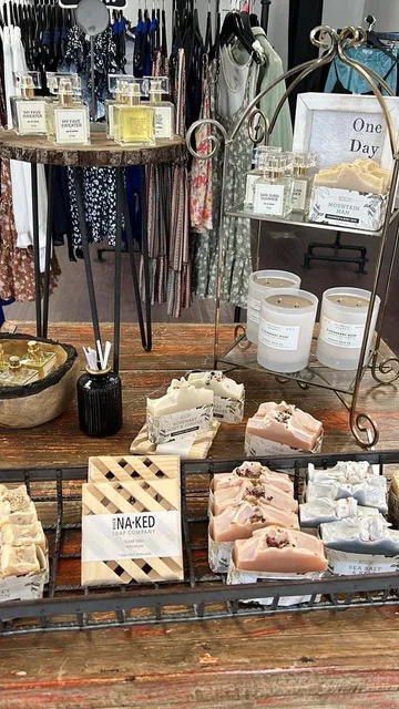 Lago Boutique & Salon