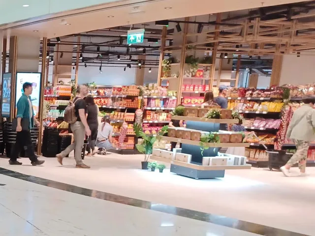 Tian Tian Market - Canary Wharf