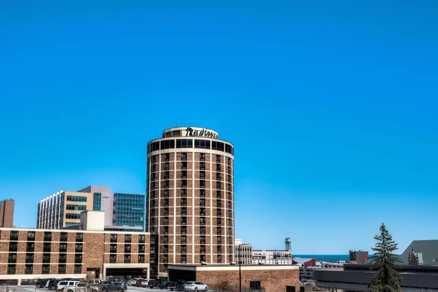 Radisson Hotel Duluth-Harborview