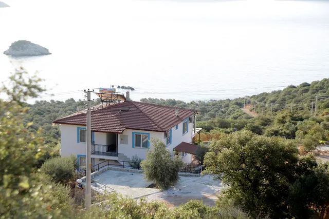 Üzüm iskelesi apart