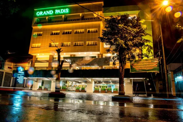 Grand Padis Hotel